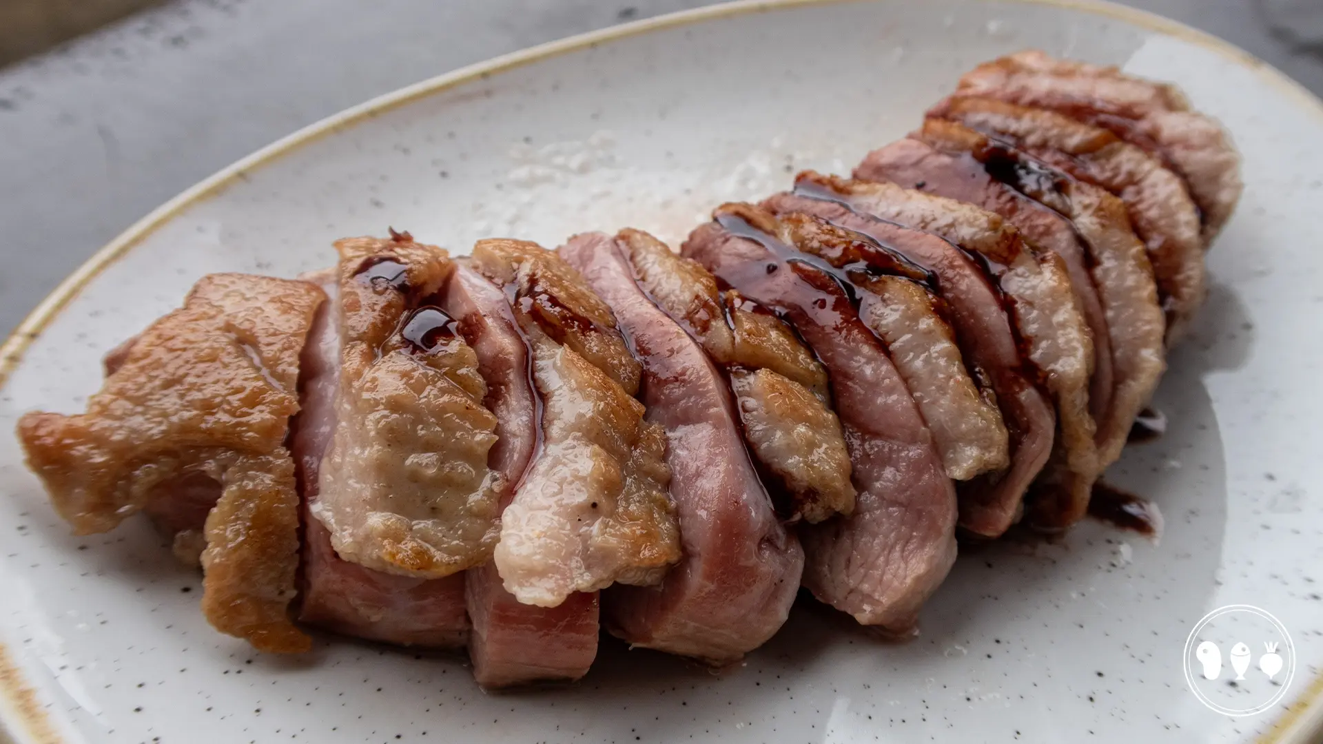 Eendenborst-met-wildsaus-recept-van-de-bbq