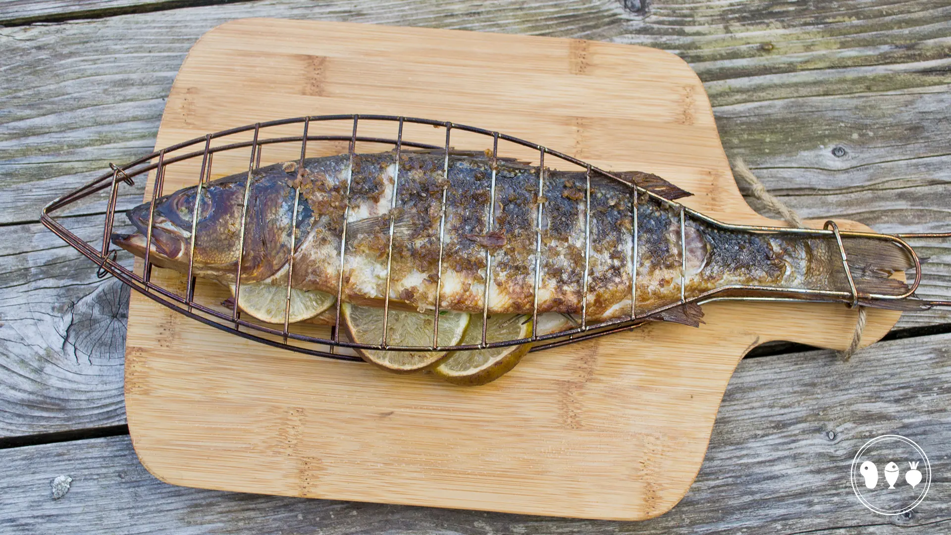 Gerookte-zeebaars-van-de-bbq-recept