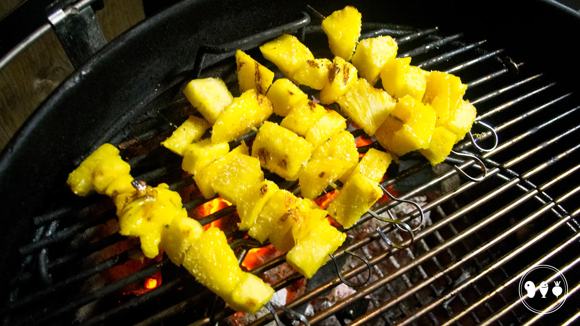 Toetje-van-de-bbq-ananas-met-kokos