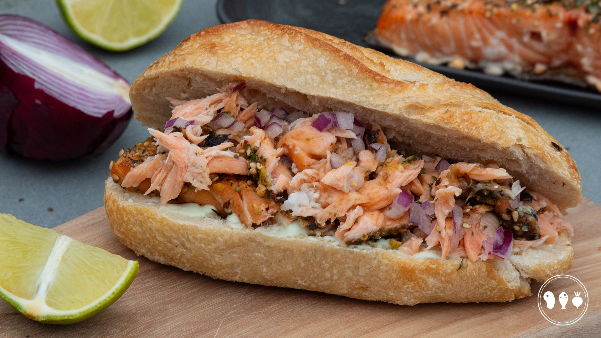 Warm-gerookte-zalm-sandwich-recept